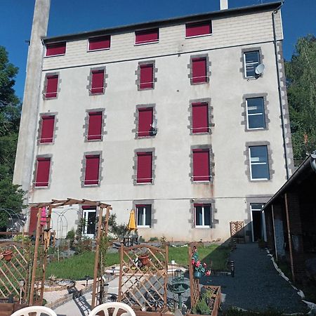 Appartement Chaleureux De 82M2 Proche De Vulcania Pontaumur Ngoại thất bức ảnh