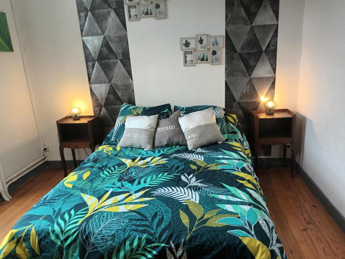 Appartement Chaleureux De 82M2 Proche De Vulcania Pontaumur Ngoại thất bức ảnh